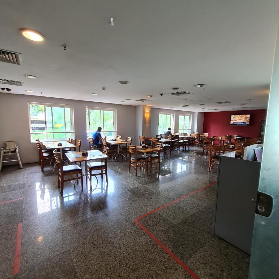 Apartahotel Ampla No Da Barra Da Tijuca *