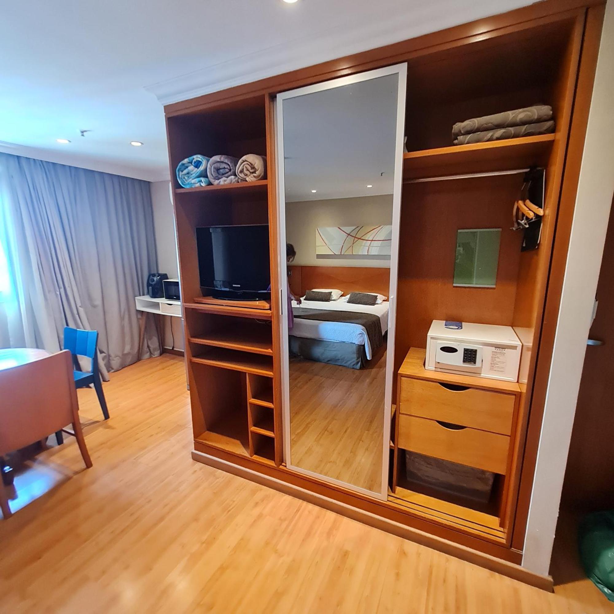 Ampla No Da Barra Da Tijuca Apartahotel